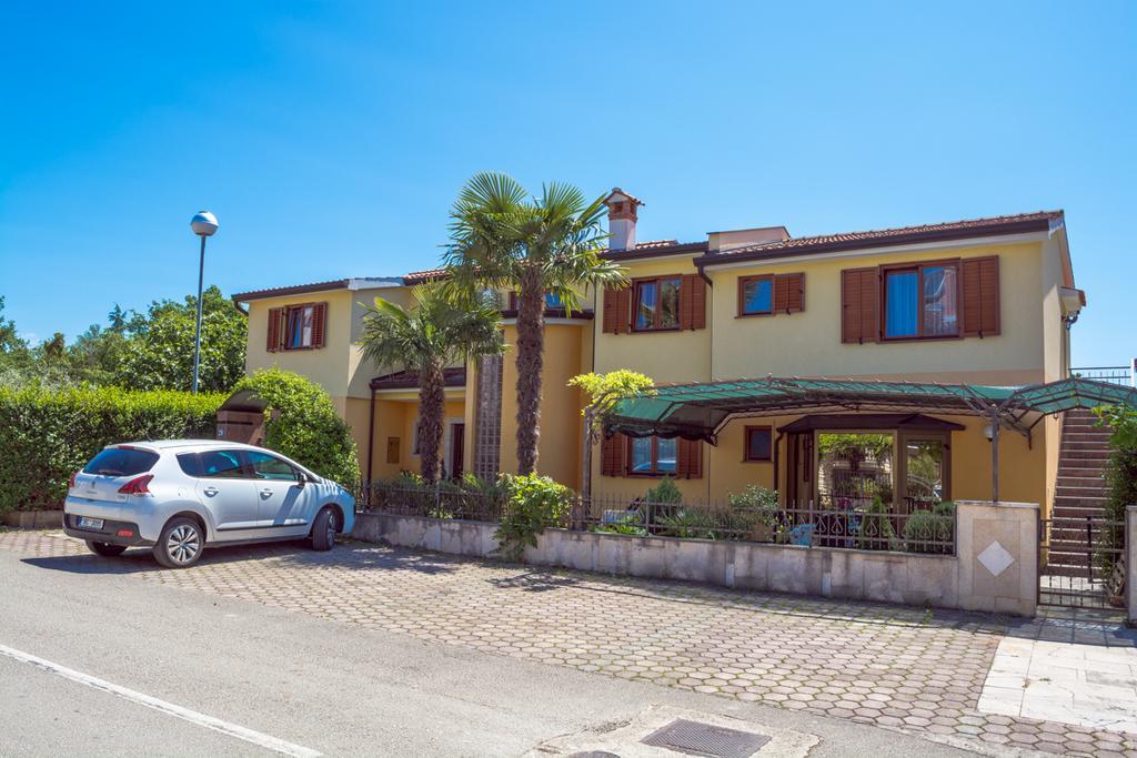 Apartments Masek ポレッチ エクステリア 写真